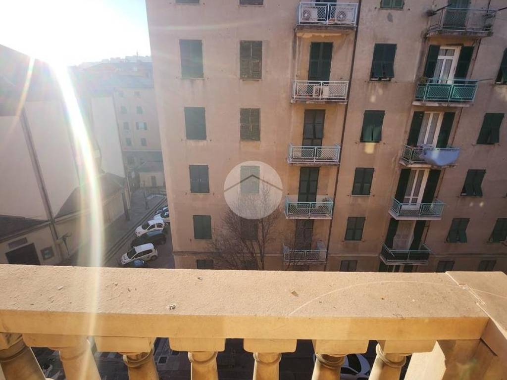 appartamento in vendita a Genova in zona Certosa
