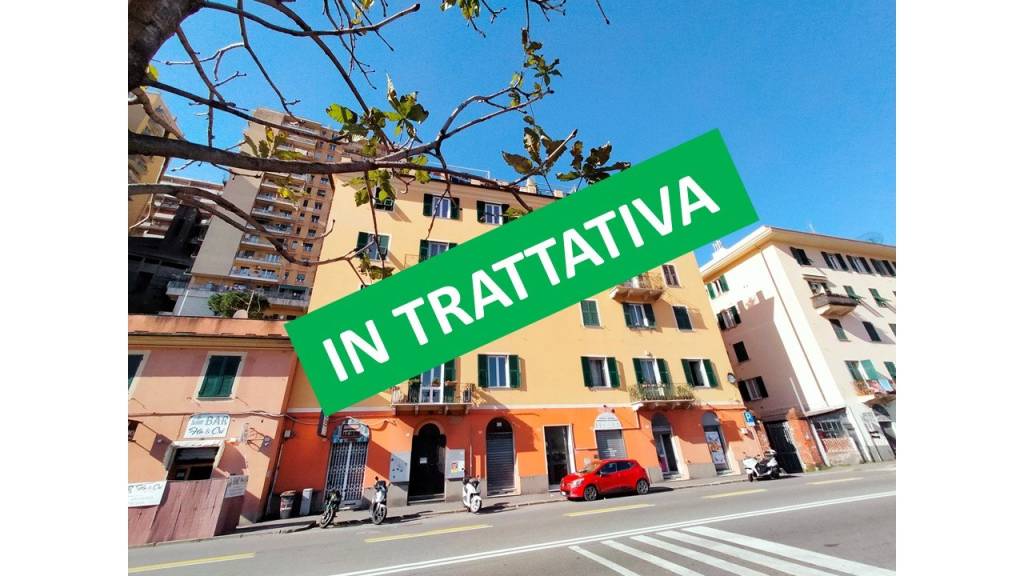 appartamento in vendita a Genova in zona Staglieno