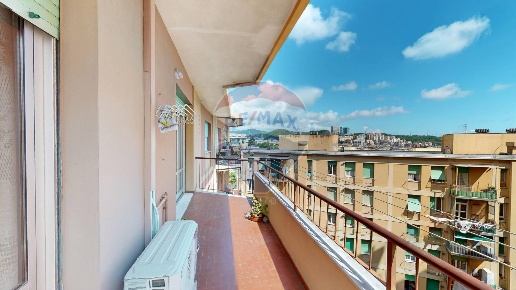 appartamento in vendita a Genova in zona Sestri Ponente