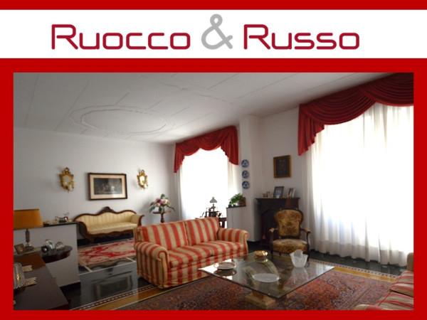 appartamento in vendita a Genova in zona Foce