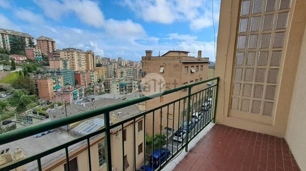 appartamento in vendita a Genova in zona Marassi