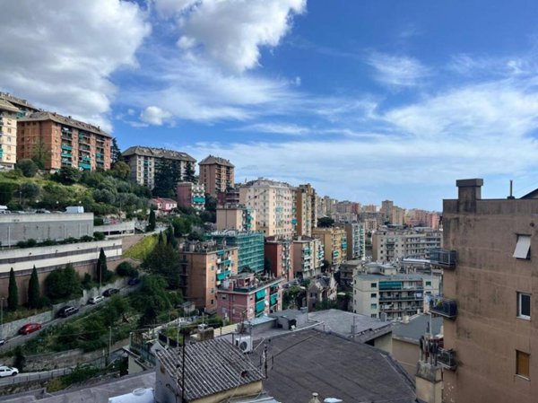 appartamento in vendita a Genova in zona Marassi