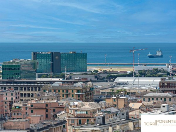 appartamento in vendita a Genova in zona Sestri Ponente
