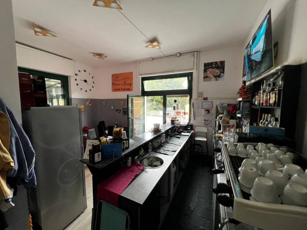 negozio in vendita a Genova in zona Borzoli