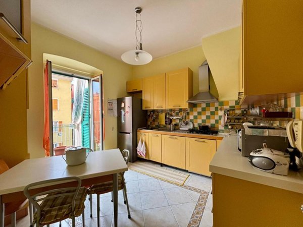 appartamento in vendita a Genova in zona Sestri Ponente