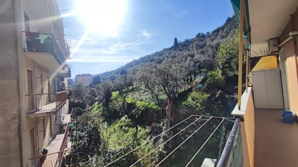 appartamento in vendita a Genova in zona Staglieno