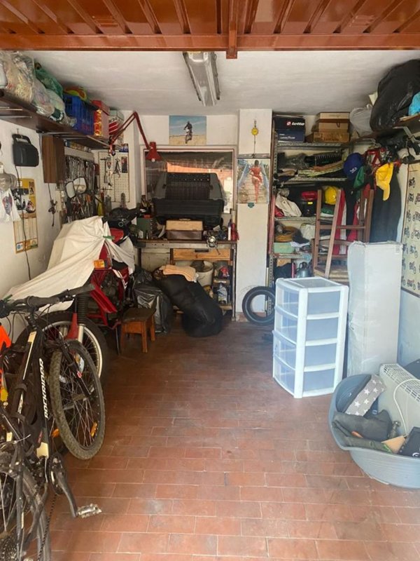 negozio in vendita a Genova in zona Cornigliano