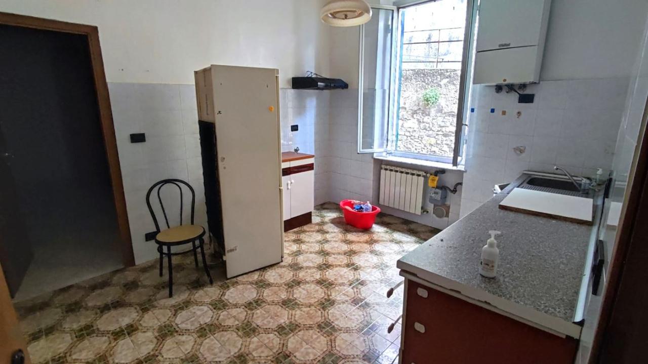 appartamento in vendita a Genova in zona Lagaccio / Granarolo