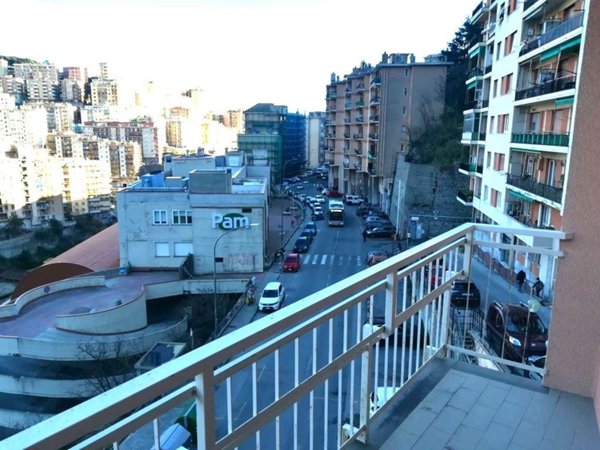 appartamento in vendita a Genova in zona Lagaccio / Granarolo