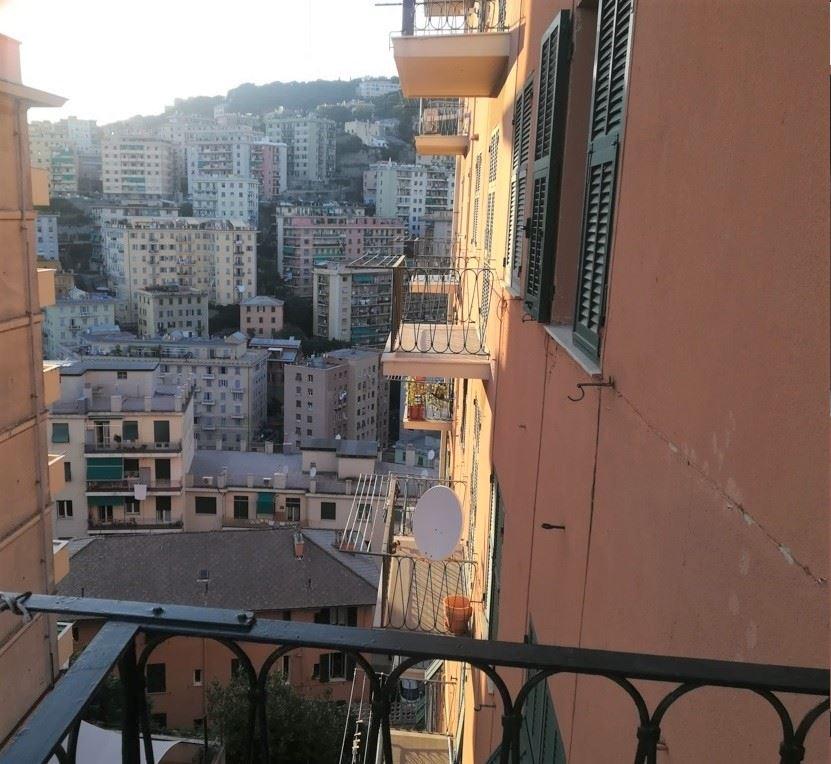 appartamento in vendita a Genova in zona Oregina