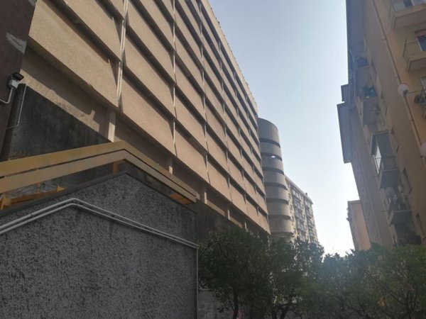 negozio in vendita a Genova in zona Sampierdarena