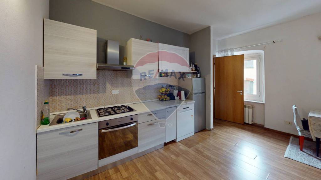 appartamento in vendita a Genova in zona Rivarolo