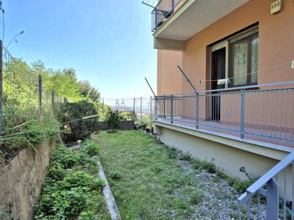 appartamento in vendita a Genova in zona Palmaro / Pra'