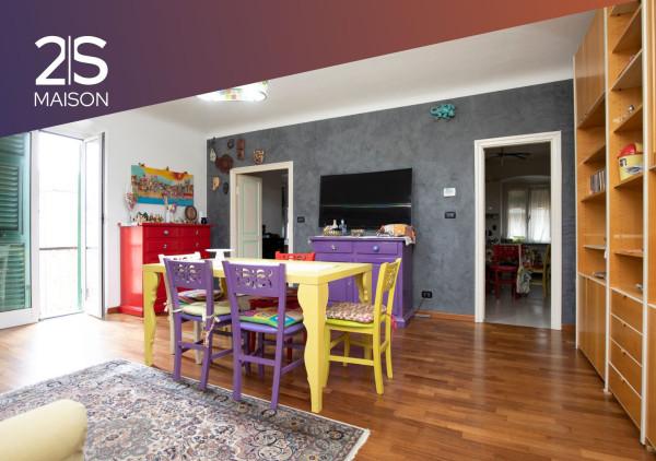 appartamento in vendita a Genova in zona Sestri Ponente