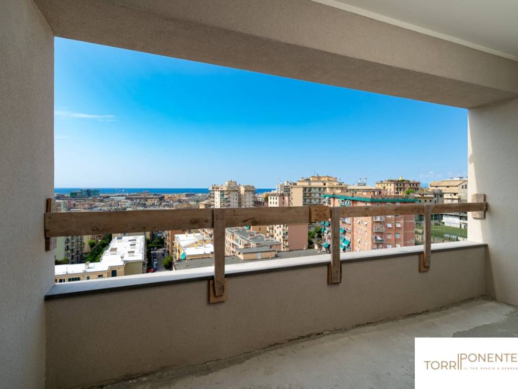 appartamento in vendita a Genova in zona Sestri Ponente