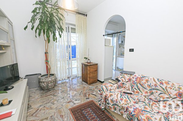 appartamento in vendita a Genova in zona Sampierdarena