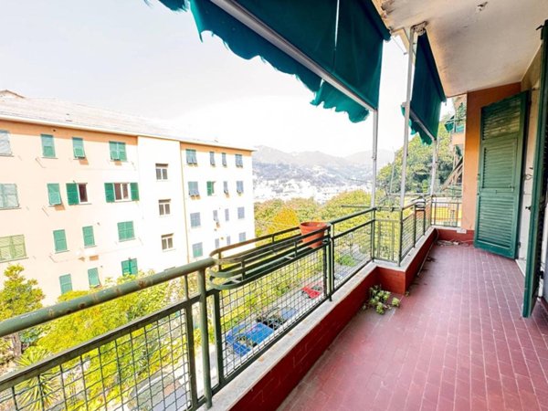 appartamento in vendita a Genova in zona Rivarolo