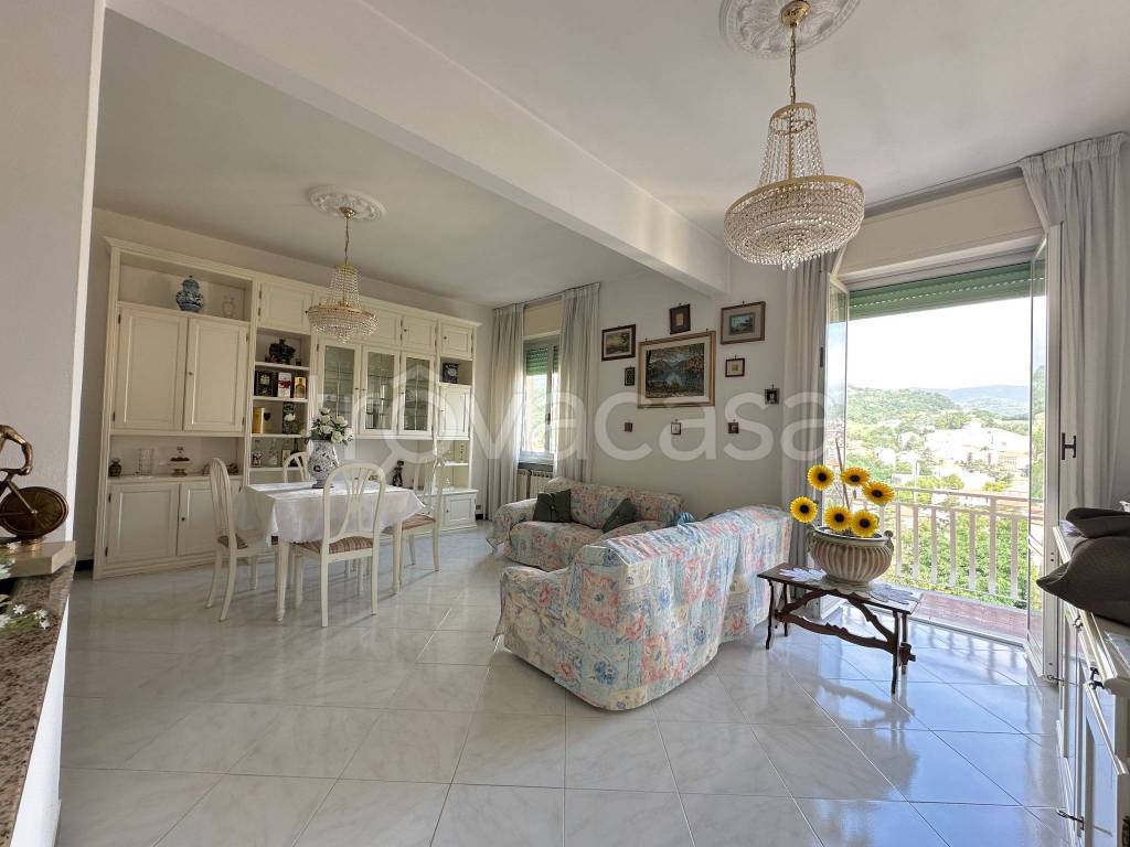 appartamento in vendita a Genova in zona Pontedecimo