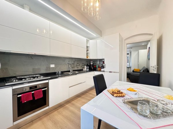 appartamento in vendita a Genova in zona Certosa