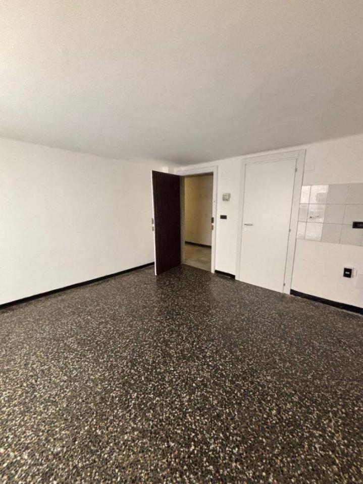 appartamento in vendita a Genova in zona Sottoripa / Maddalena / Molo