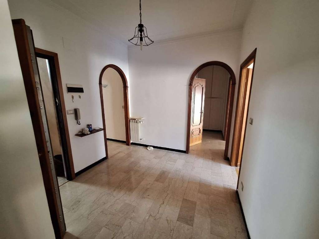 appartamento in vendita a Genova in zona Cornigliano
