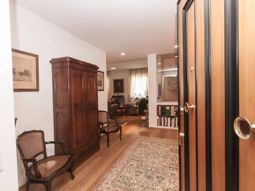 appartamento in vendita a Genova in zona Sturla