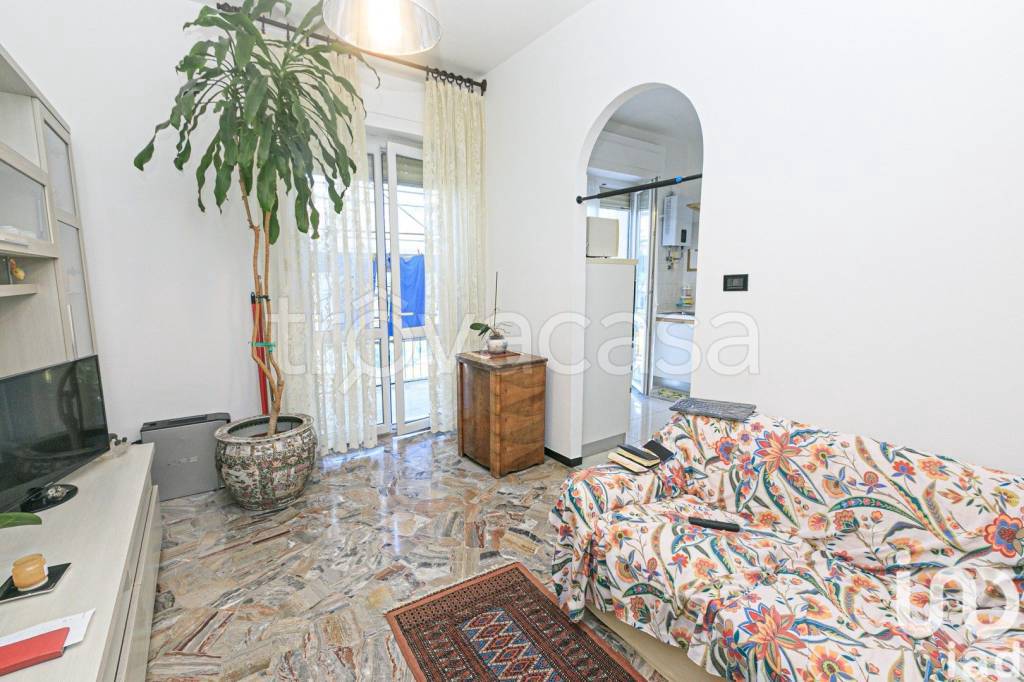 appartamento in vendita a Genova in zona Sampierdarena