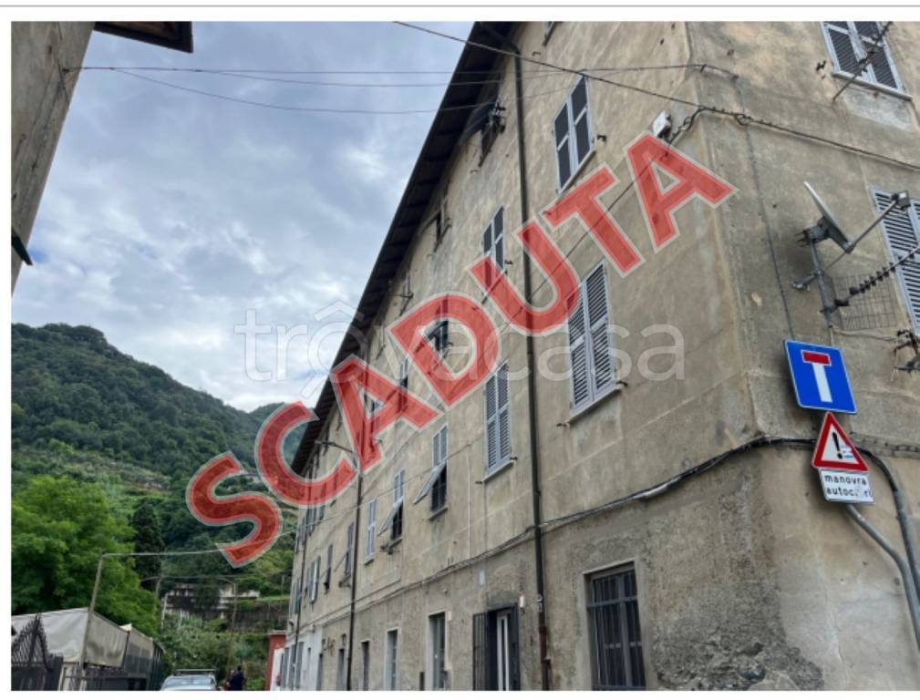 appartamento in vendita a Genova in zona Sestri Ponente