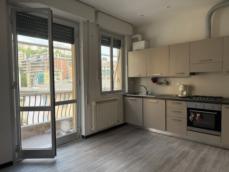 appartamento in vendita a Genova in zona Marassi