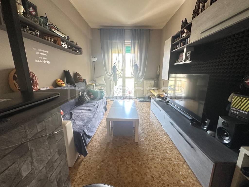 appartamento in vendita a Genova in zona Marassi