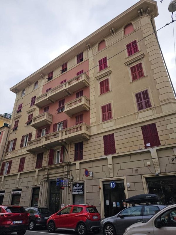 appartamento in vendita a Genova in zona Voltri