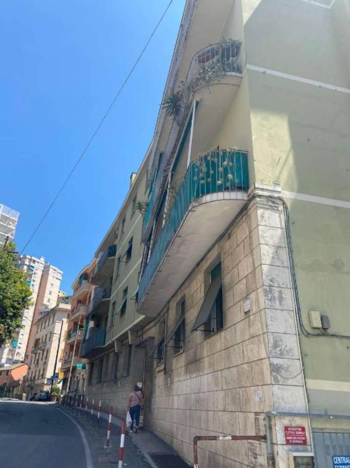 appartamento in vendita a Genova in zona Quezzi