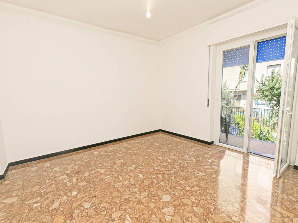 appartamento in vendita a Genova in zona Marassi