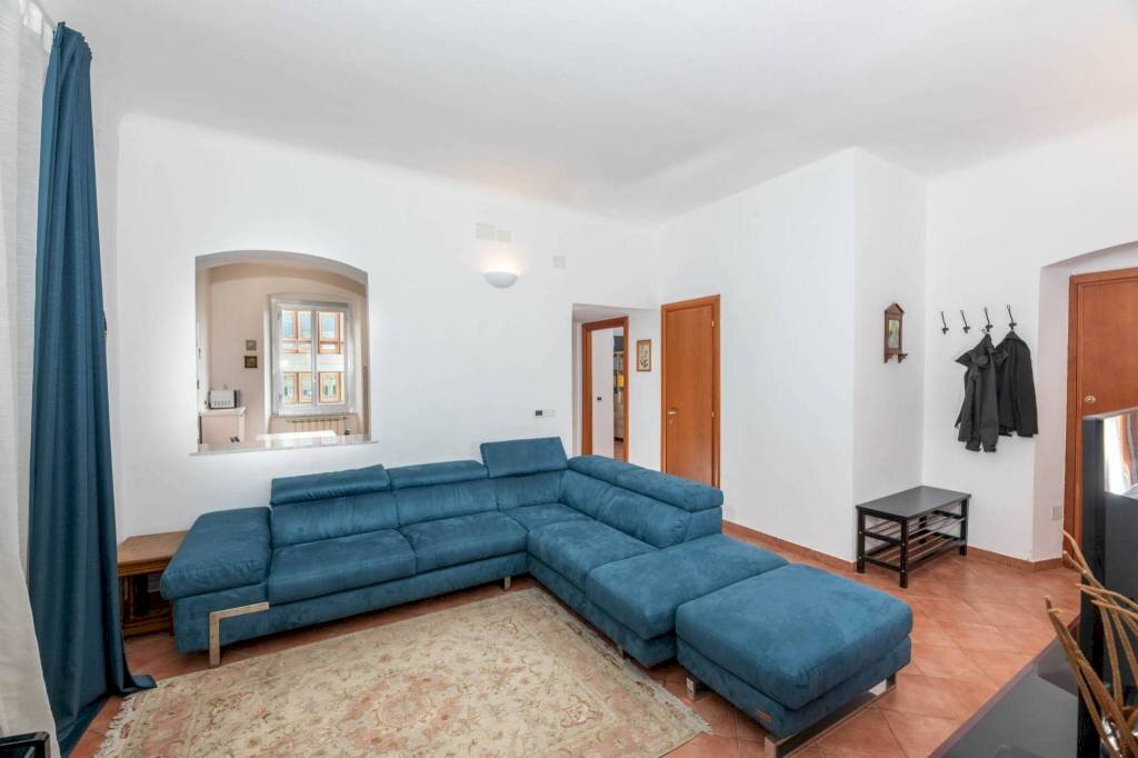 appartamento in vendita a Genova in zona Sestri Ponente