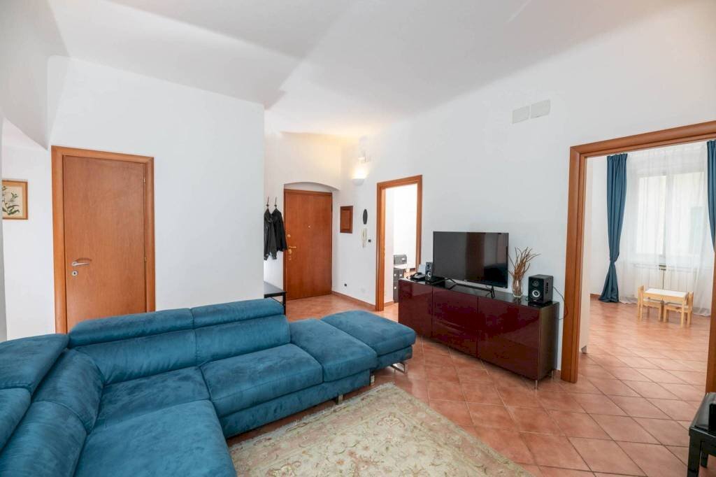 appartamento in vendita a Genova in zona Sestri Ponente
