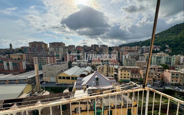 appartamento in vendita a Genova in zona Cornigliano