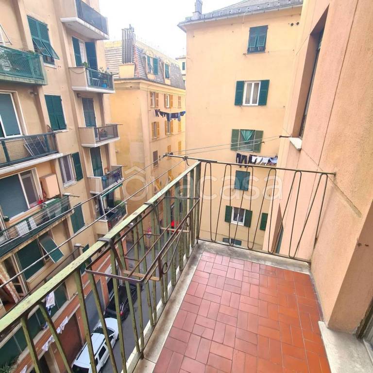 appartamento in vendita a Genova in zona Sampierdarena