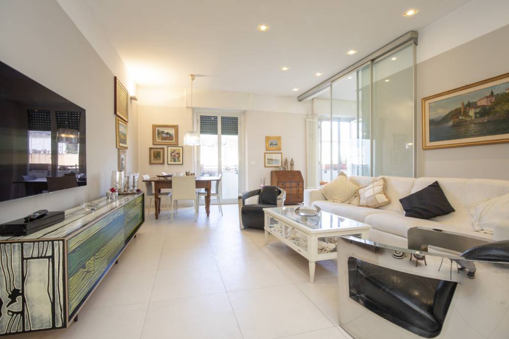 appartamento in vendita a Genova in zona Foce