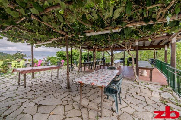 appartamento in vendita a Genova in zona Crevari