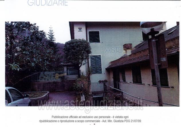 casa indipendente in vendita a Genova in zona Molassana