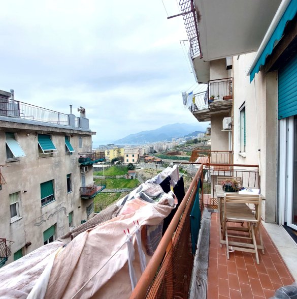 appartamento in vendita a Genova in zona Palmaro / Pra'