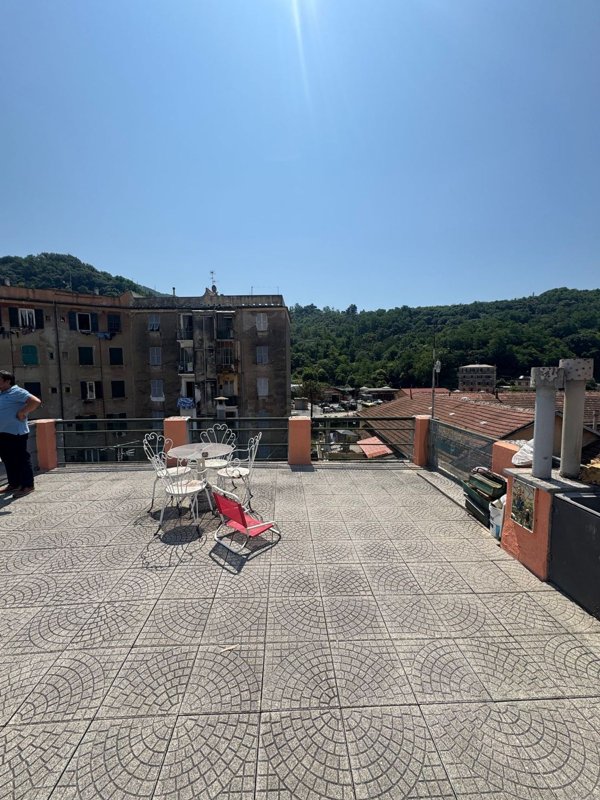 appartamento in vendita a Genova in zona Rivarolo