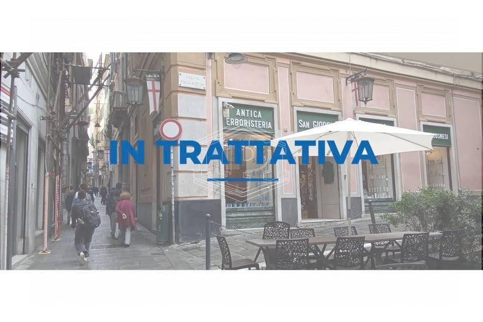 locale commerciale in vendita a Genova in zona Centro Storico