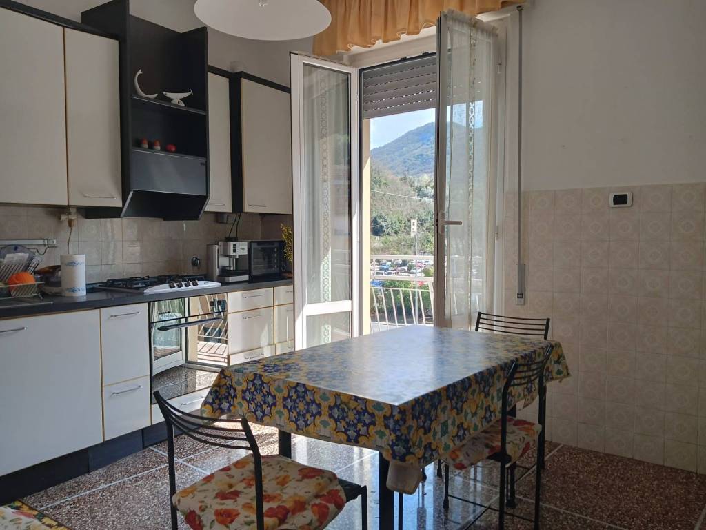 appartamento in vendita a Genova in zona San Gottardo/Sant'Eusebio