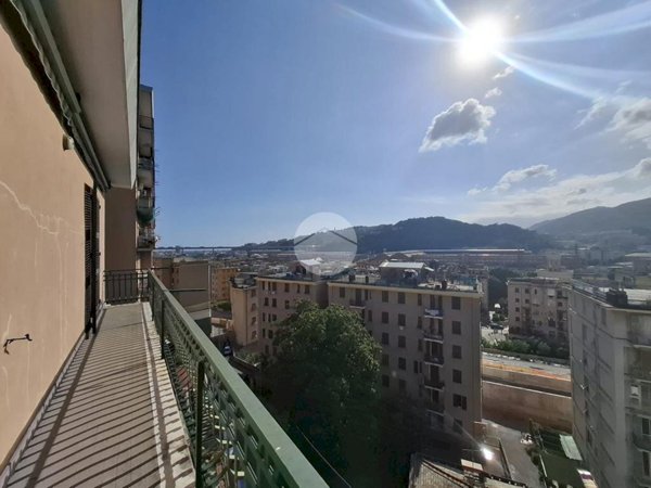 appartamento in vendita a Genova in zona Certosa