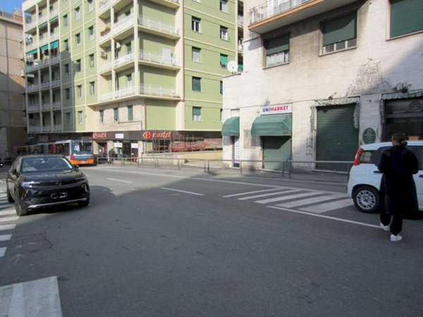 negozio in vendita a Genova