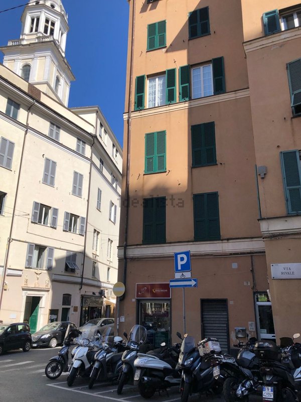 appartamento in vendita a Genova in zona Foce