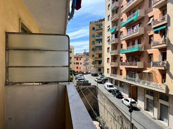 appartamento in vendita a Genova in zona Marassi