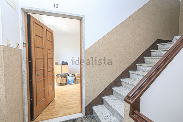 appartamento in vendita a Genova in zona Rivarolo