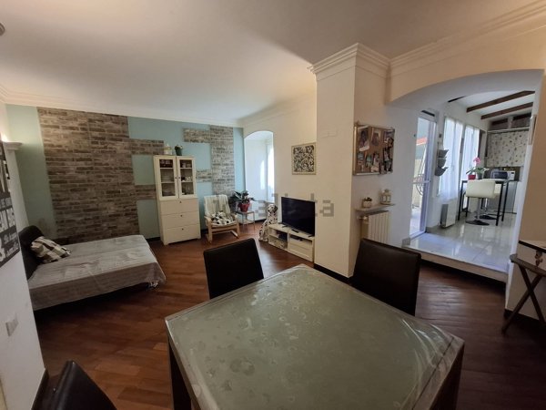 appartamento in vendita a Genova in zona Foce